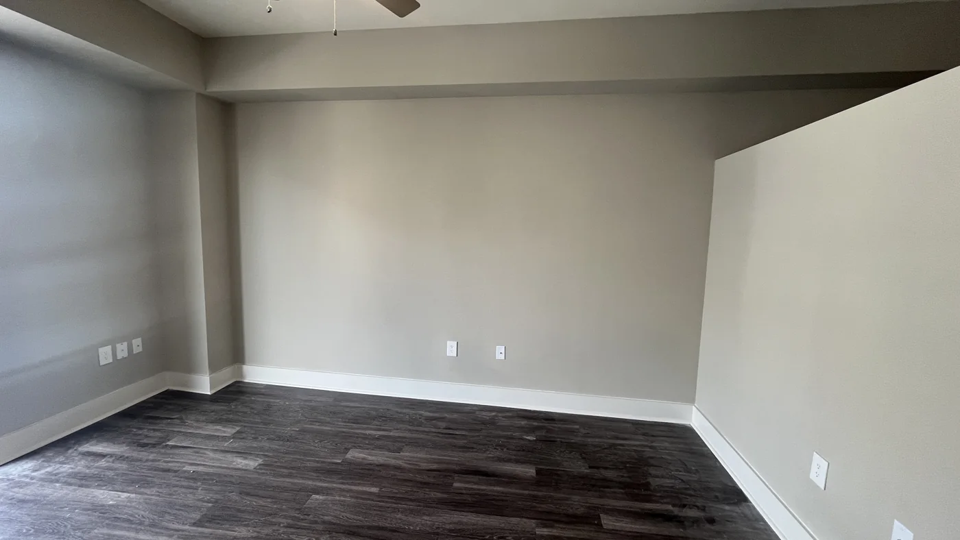 Interior wall with a uniform paint finish